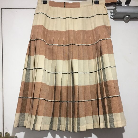 VINTAGE HIGHLAND QUEEN REVERSIBLE PLAID PLEATED SKIRTS SIZE 14 - Picture 5 of 14